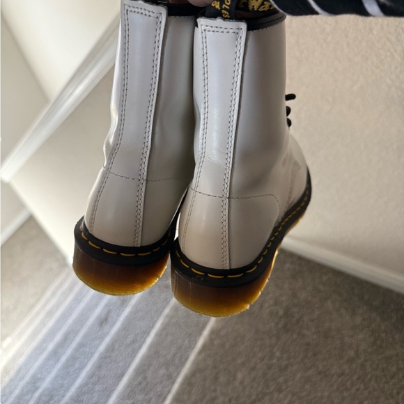 Dr. Martens White Combat Boots woman’s Size 9 - Picture 8 of 11